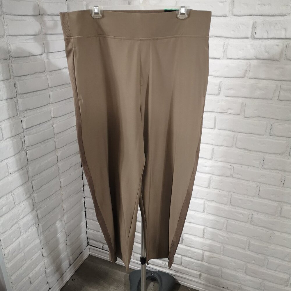 NWT Kirkland Signature Ladies Size XL 4 Way Stretch Pull On Style Ankle Pants